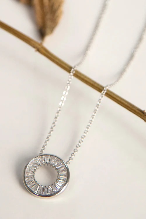 Classic Round Silver Necklace
